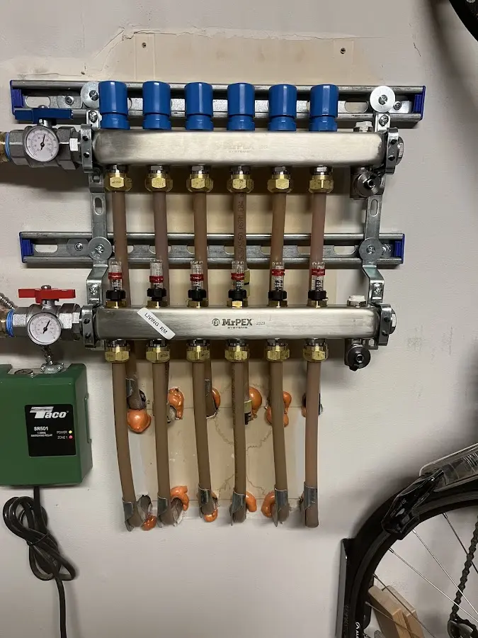 Plumber performing Leak Detection at a residential property in Lincoln Park